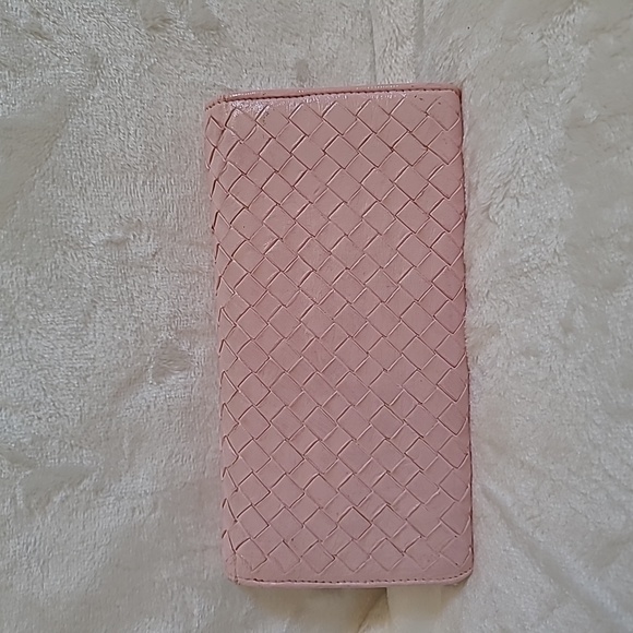 BOTTEGA VENETA ❤️🌟 REPAINTED PINK WALLET ⭐️
